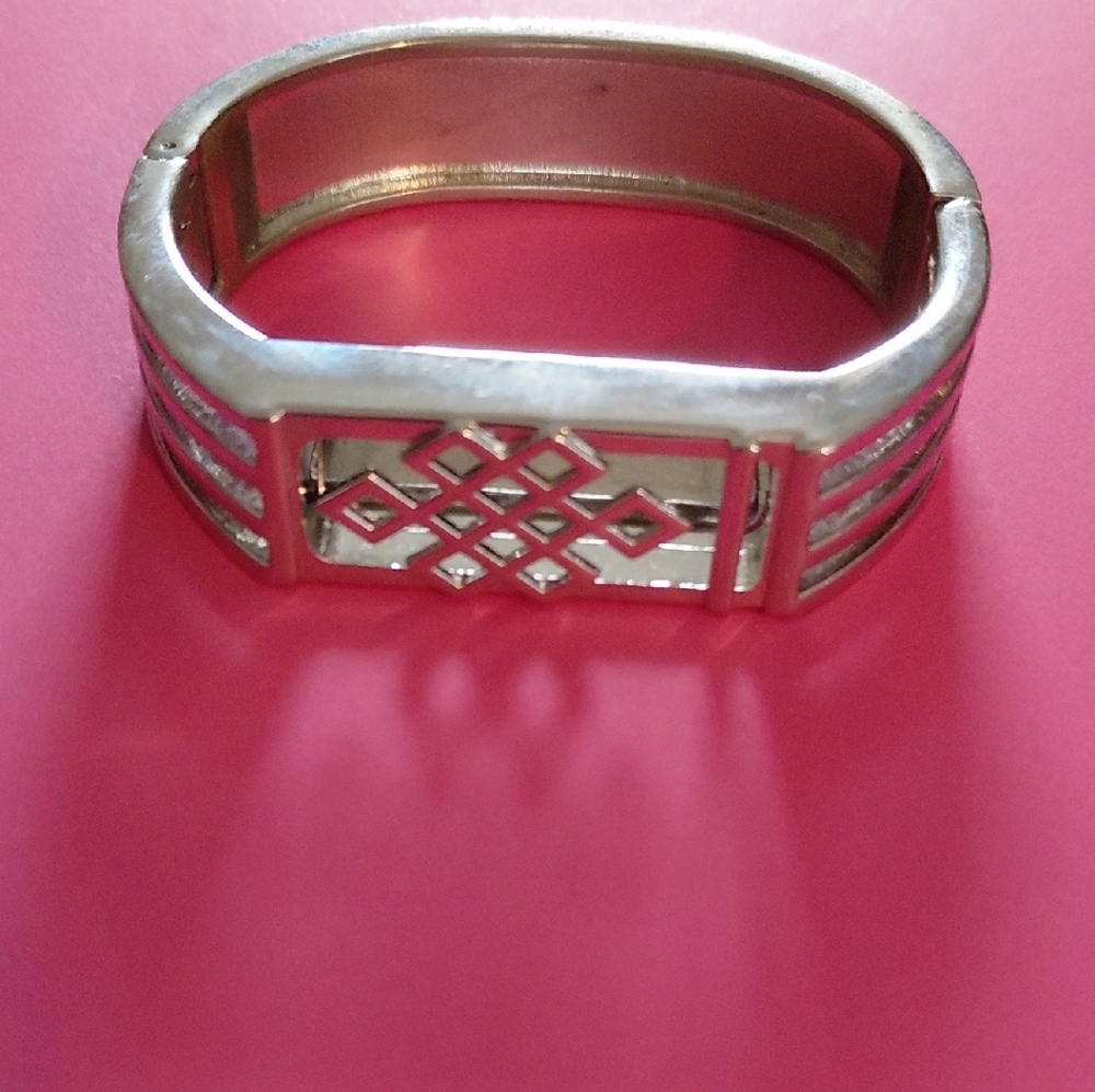 Elegant Silver Geometric Fitbit Flex  Bracelet